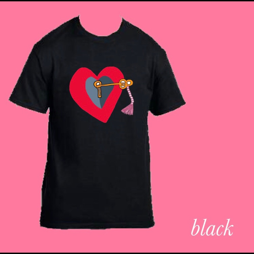 Fashion Custom Handmade Heart Keyed In T-shirts - Picture 2 of 11